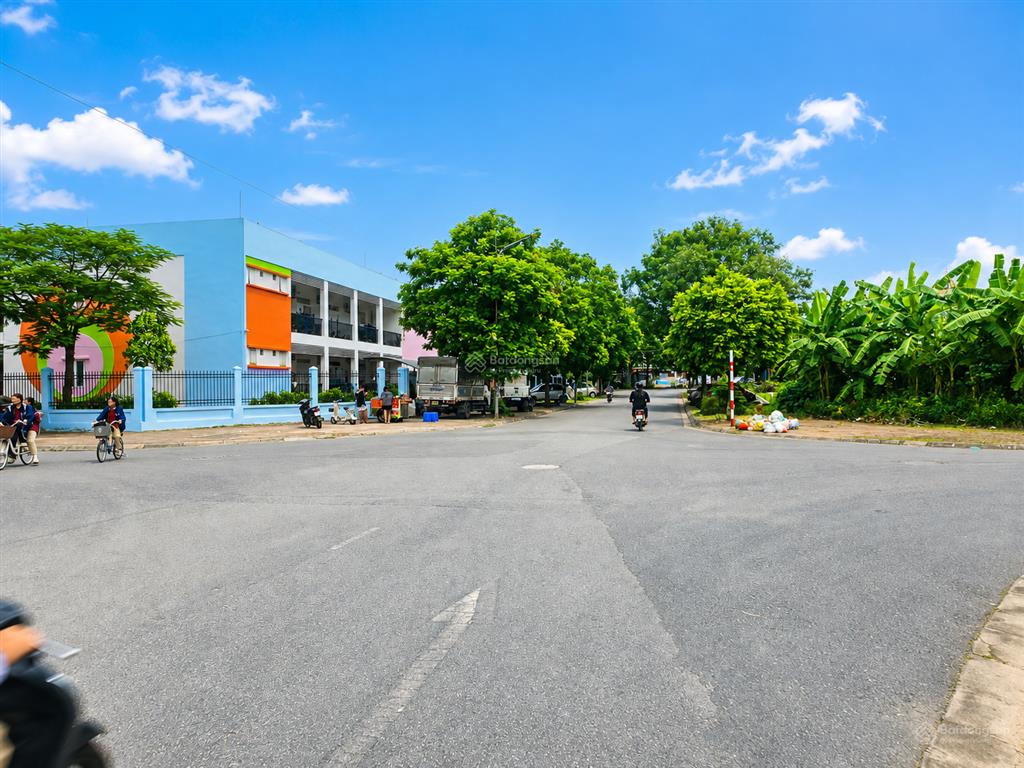Nhỉnh 3 tỷ có thương lượng49m2 thôn thượng dương hà10m ra ô tô tránhtrung tâm hành chính xã