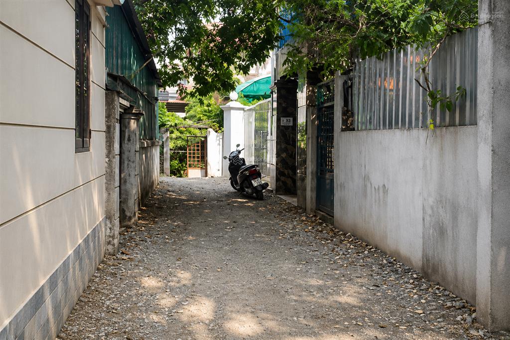2.x tỷ thôn thượng, dương hà, gia lâm, sẵn nhà c4, 80m ra oto tránh, tiện kết nối cầu đuống