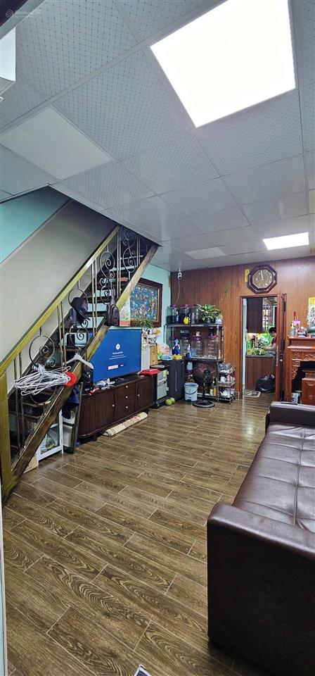 Yên viên nhà 2t đẹp  full đồ  sẵn ở 40m2, mt 4m, ngõ 2m, 3,4 tỷ  0329 848 ***