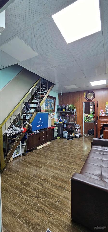 Yên viên nhà 2t đẹp  full đồ  sẵn ở 40m2, mt 4m, ngõ 2m, 3,4 tỷ  0329 848 ***