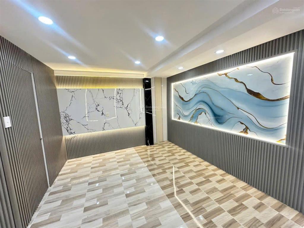 Lên sóng bán nhà đẹp ngay cầu an lộc  3 tầng  4. x tỷ