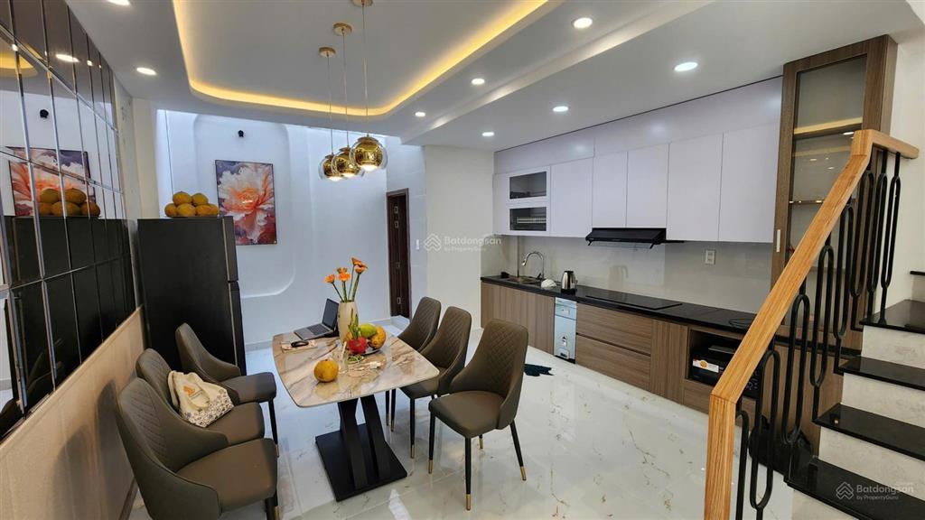 Nhà phố cao cấp kdc đồng bộ zenta home  sát ngã tư ga, q12
