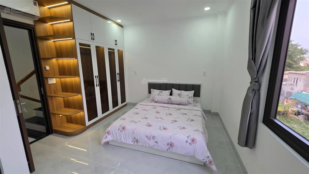 Dãy nhà phố sát cầu an lộc, qua gò vấp 300m  nhỉnh 7 tỷ
