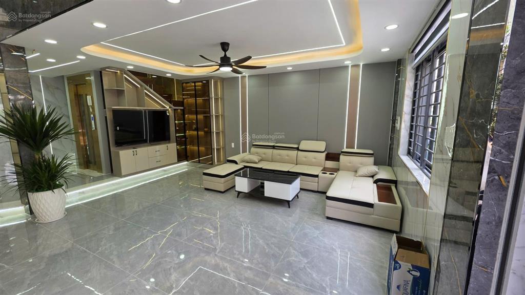 Nhà phố 4 tầng ngang 7m thang máy kdc công viên tl37 an phú đông  7. x tỷ