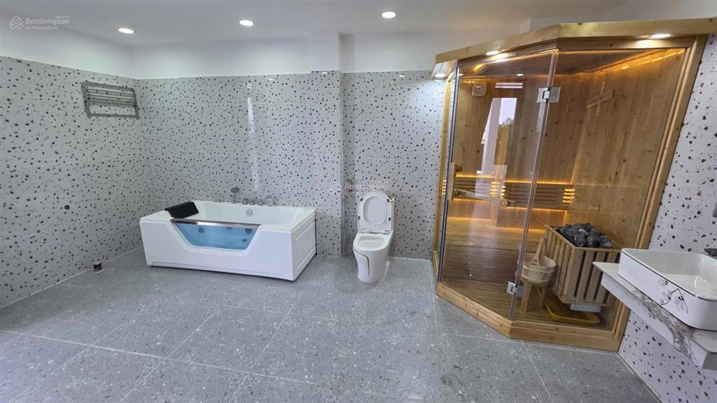 Nhà phố 4 tầng ngang 7m thang máy kdc công viên tl37 an phú đông  7. x tỷ
