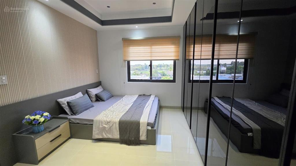 Nhà đẹp ngang 5.5m kdc thạnh xuân 31, thới an  6. x tỷ