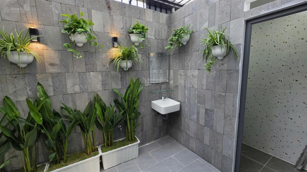 Nhà hẻm 8m  ô tô vào nhà  lê quang hòa thiết kế luxury hiện đại