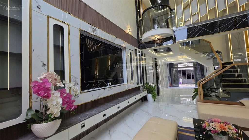 Nhà mới ngay chợ cầu đồng, ngã tư ga q12  6,4 tỷ