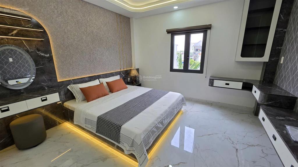 Nhà mới ngay chợ cầu đồng, ngã tư ga q12  6,4 tỷ