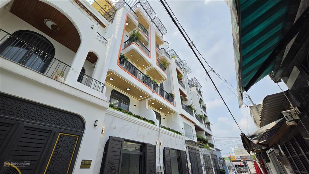 Nhà mới ngay chợ cầu đồng, ngã tư ga q12  6,4 tỷ