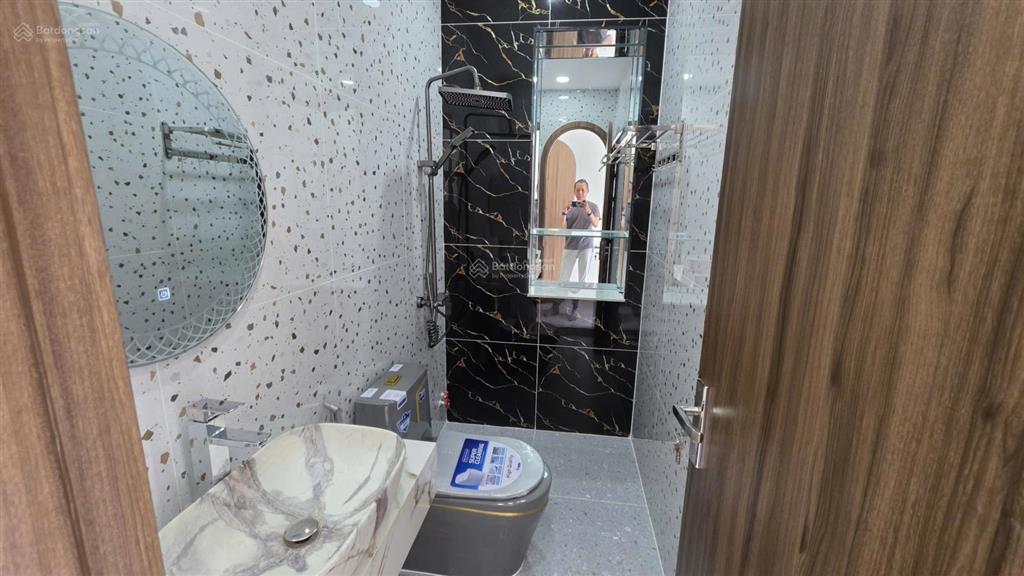 Nhà mới 4 tầng gần trường chinh, 10p ra sân bay 7.x tỷ