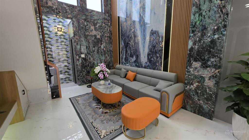 Nhà mới 4 tầng gần trường chinh, 10p ra sân bay 7.x tỷ