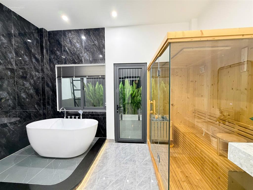 Nhà phố luxury mặt tiền kênh thạnh lộc 37 an phú đông 7.8 tỷ