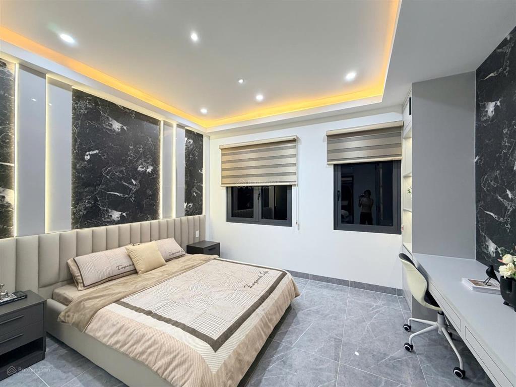 Nhà phố luxury mặt tiền kênh thạnh lộc 37 an phú đông 7.8 tỷ