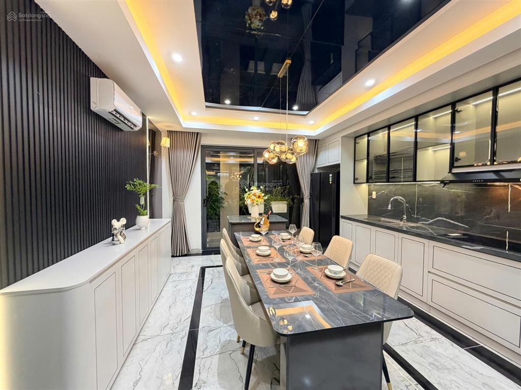 Nhà phố luxury mặt tiền kênh thạnh lộc 37 an phú đông 7.8 tỷ