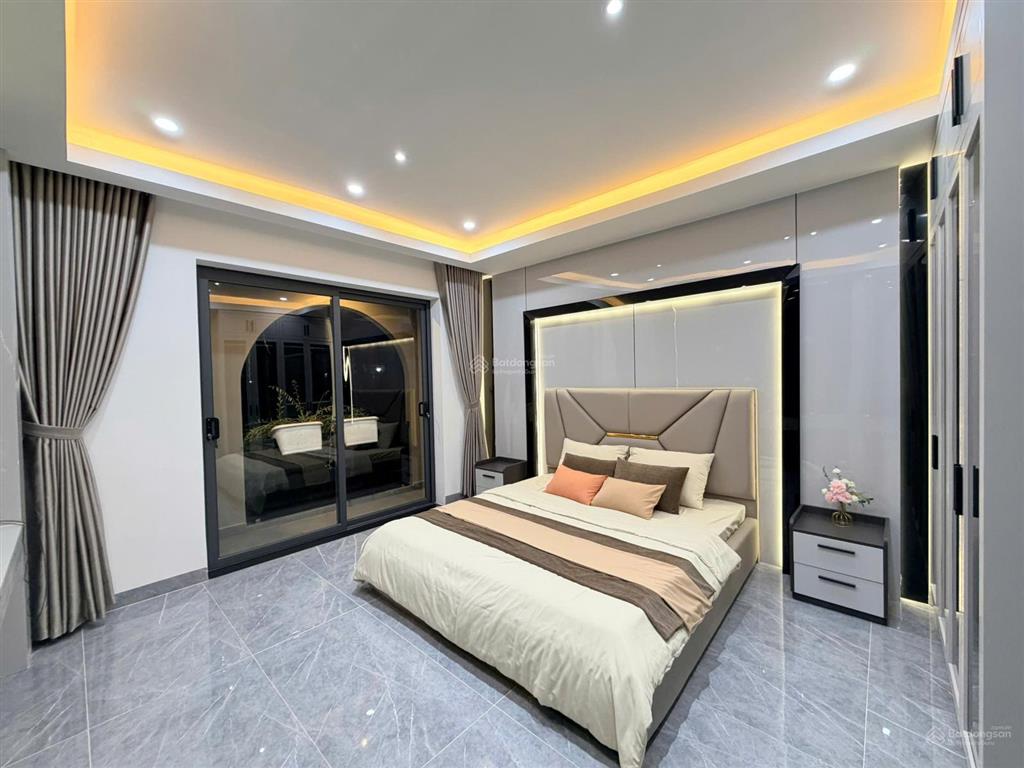 Nhà phố luxury mặt tiền kênh thạnh lộc 37 an phú đông 7.8 tỷ