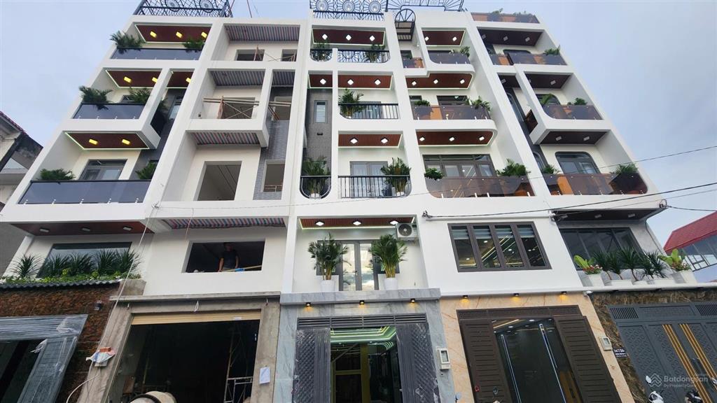 Nhà phố cao cấp mới 100% đường ta13, lê thị riêng, p. thới an  có thang máy