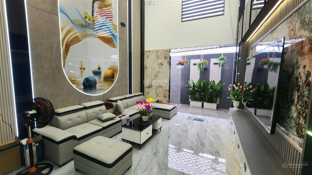 Nhà phố cao cấp mới 100% đường ta13, lê thị riêng, p. thới an  có thang máy