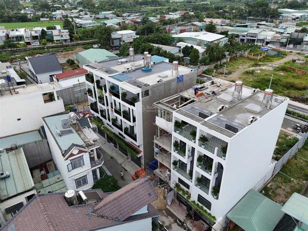 Nhà ngộp tx25, thới an 4.2x19m full nội thất có hộc thang máy