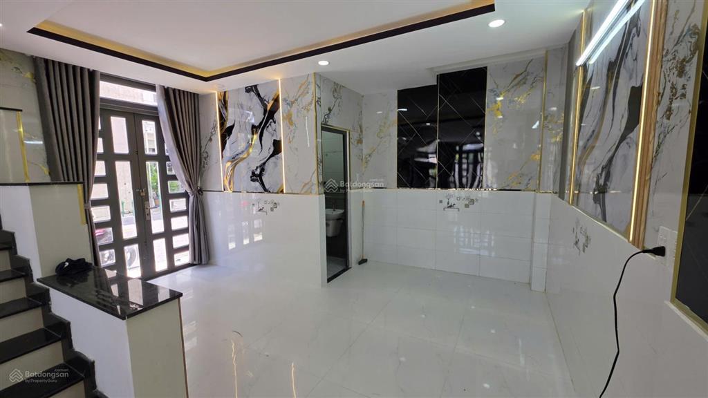 Nhà góc 2 mặt tiền ngang 5,2m tx24 tô ngọc vân  vừa ở vừa kinh doanh