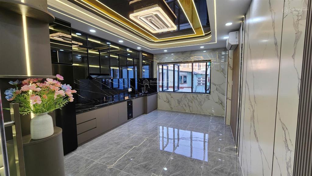 6,39 tỷ siêu phẩm nhà phố cao cấp 1/ thạnh lộc 16 ngay chợ cầu đồng