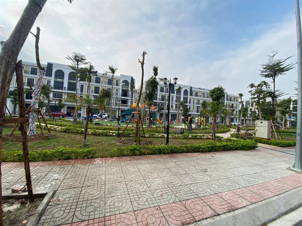 [bán shophouse có sẵn hợp đồng thuê  sổ đỏ chính chủ] trung tâm thành phố