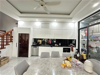Bán liền kề shop hoàng huy mall, căn xẻ khe, giá chỉ bằng căn thường