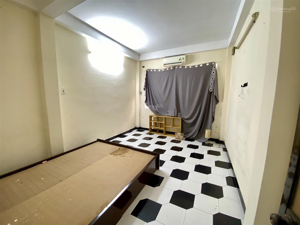 Nhà 4 tầng 4pn3wc hẻm 5m nghĩa phát giá 6,5t tl . vũ lộc phát 0934 033 ***