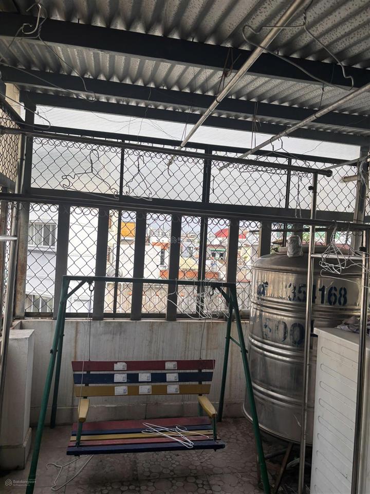 Nhà 3 tầng hẻm 5m nghĩa phát cho thuê giá 10 triệu/tháng.  vũ lộc phát 0934 033 ***