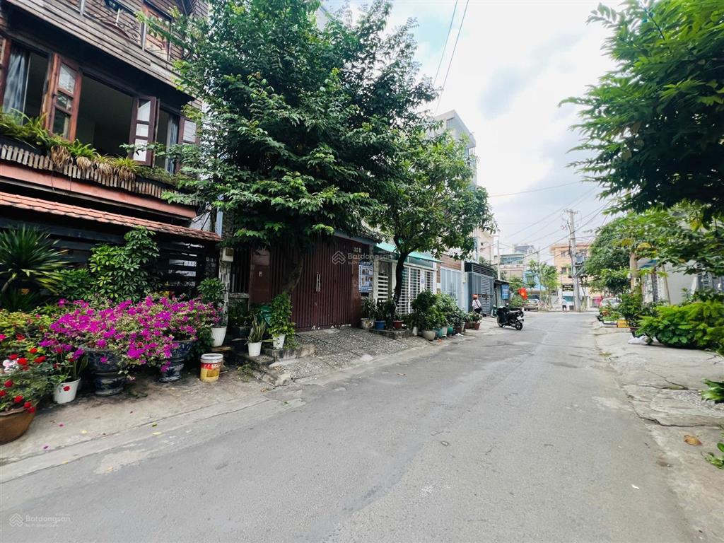 Bán gấp, đất mt đường 1, khu cư xá điện lực, trường thọ, cách ga metro 200m, giá 5,65 tỷ