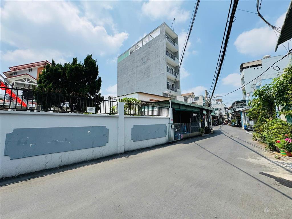 Giảm 2 tỷ, nhà 4 tầng đường 147, oto né nhau, phước long b, quận 9, gần ga metro, vành đai 2