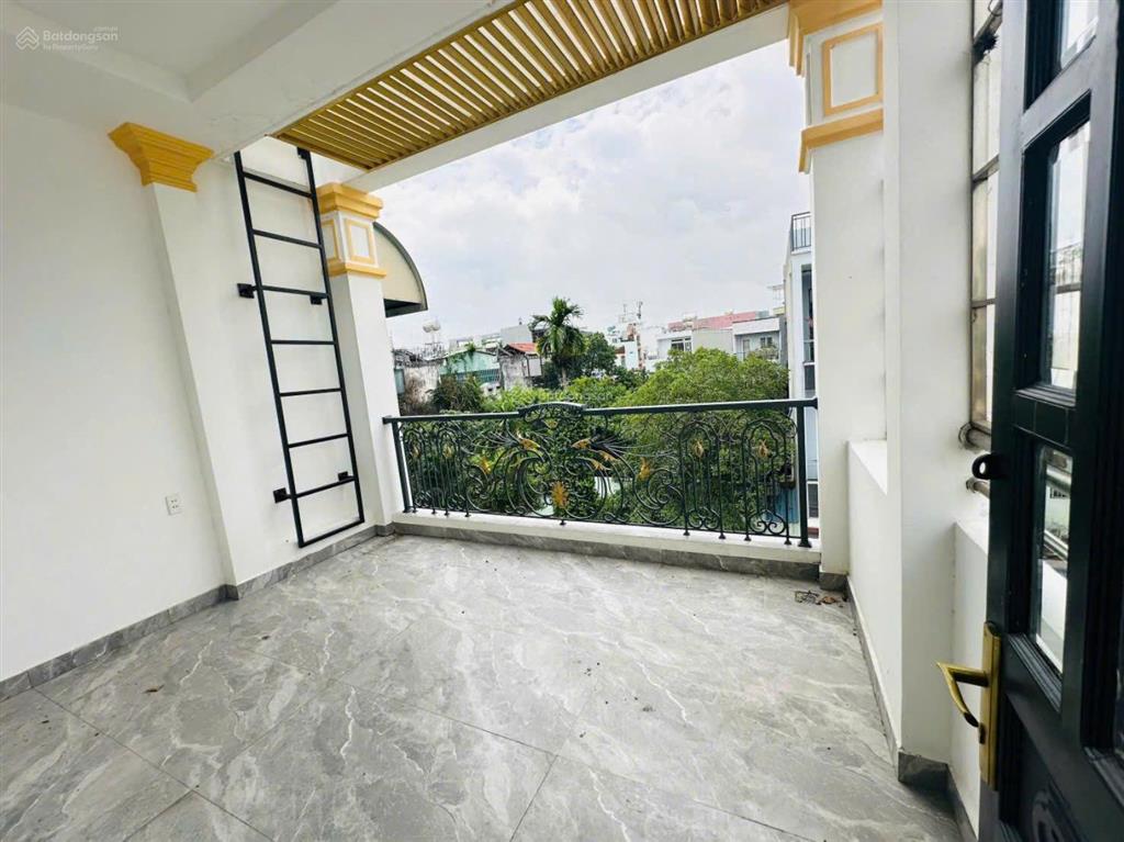 Hiếm có! nhà 3 tầng gần đỗ xuân hợp, phước long b, q9, oto ngủ nhà, dọn vào ở ngay
