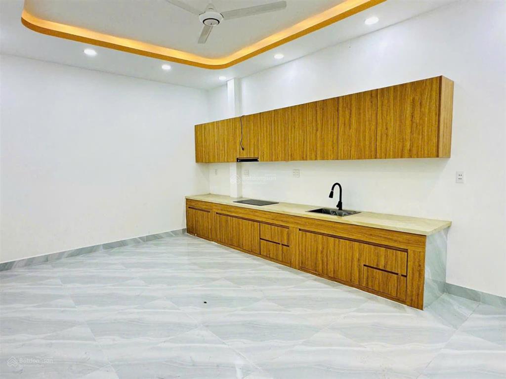 Hiếm có! nhà 3 tầng gần đỗ xuân hợp, phước long b, q9, oto ngủ nhà, dọn vào ở ngay