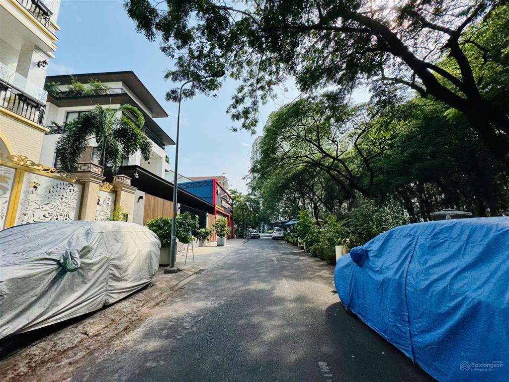 Giảm 1 tỷ, đất ngay kdc gia hòa, view công viên, phước long b, q9, 300m2(ngang 15m), hợp xây villa