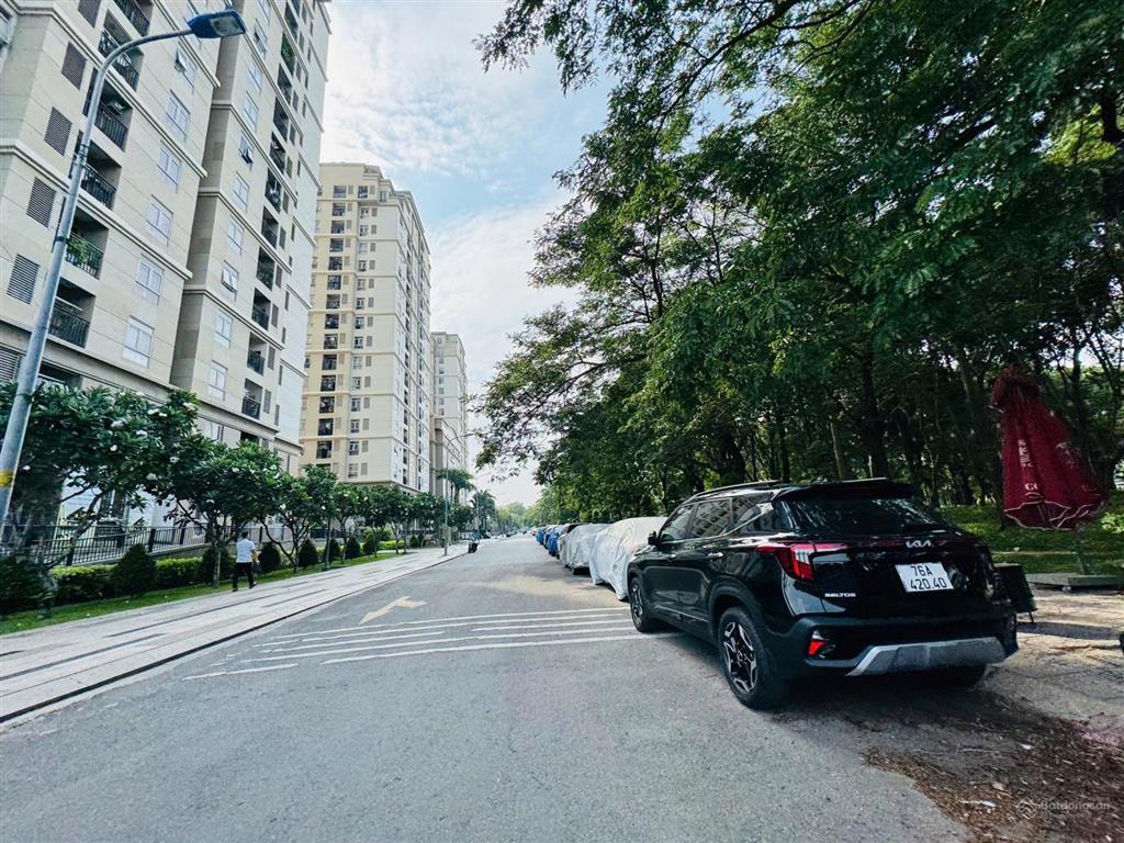 Nhà 3 tầng ngay kdc khang điềnphước long bquận 9ngang 8mngang công viênđường oto 10mshr