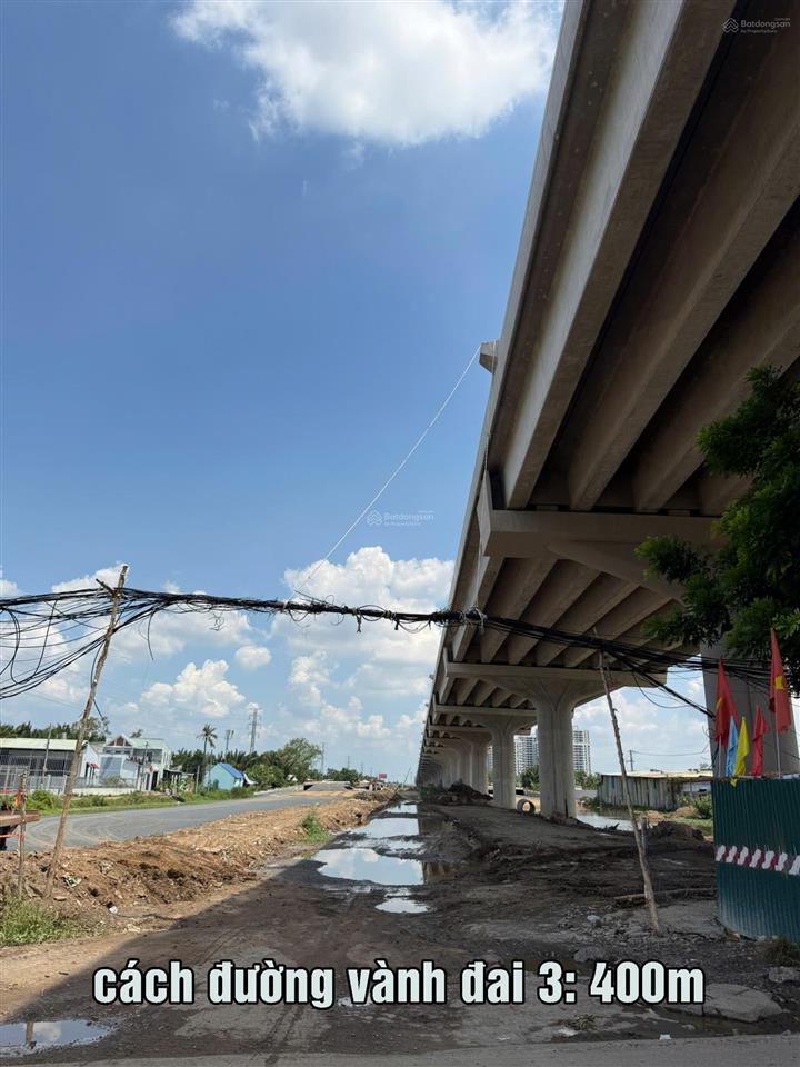 Chính chủ, bán nhanh lô đất góc 2 mặt tiền 124m2, giá tốt.