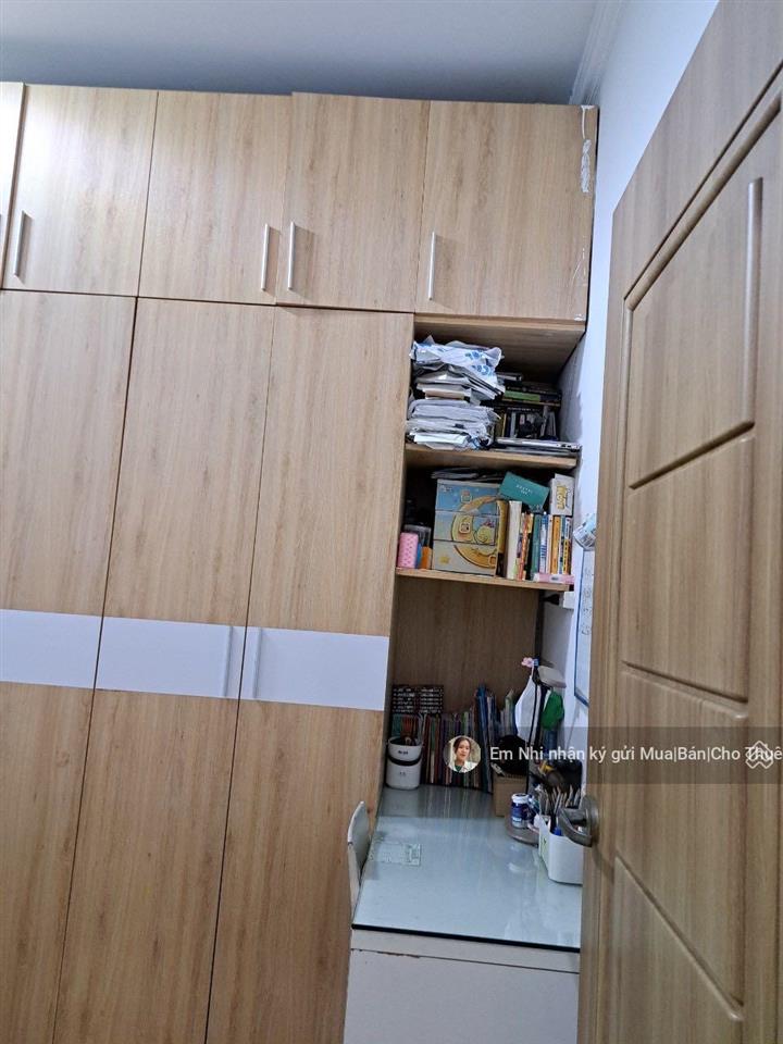 Bán căn 1pn 1wc sổ sẵn chỉ 1.95 tỷ nh cho vay 70%  e nhi 0906 380 ***. chung cư green town bình tân