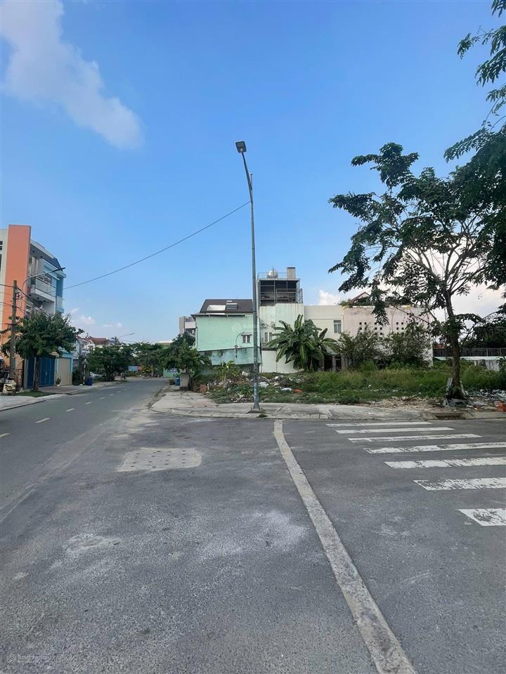 Nhà đẹp kdc nguyễn văn tiết lái thiêu, bình dương chỉ 2,5ty/ 1 trệt 2 lầu + 1 tum mới 100%