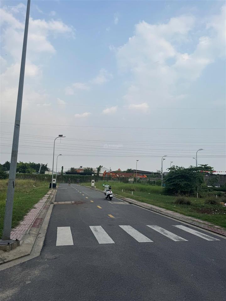 Bán đất nền quận bình tân 54m2/4,2 tỷ, đất đẹp vuông vức, khu trung tâm quận.  nhi 0906 380 ***
