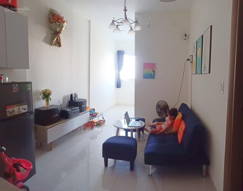 Cc green town bán căn 49m2  2pn1wc/2.35 tỷ sẵn nội thất.  em nhi 0906 380 ***