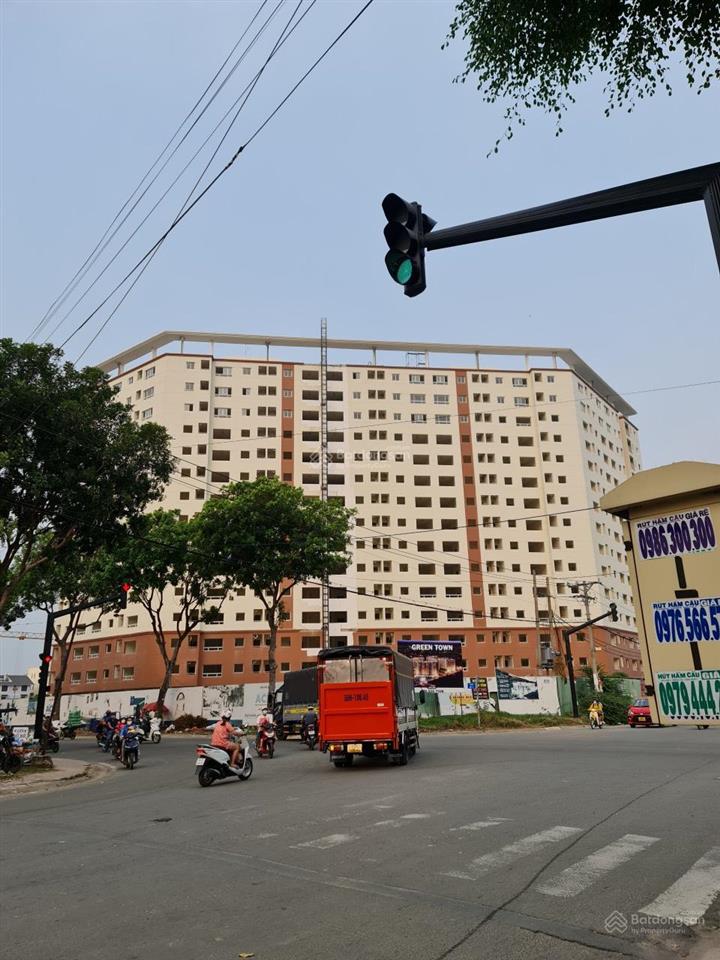 Cc green town bán căn 49m2  2pn1wc/2.35 tỷ sẵn nội thất.  em nhi 0906 380 ***