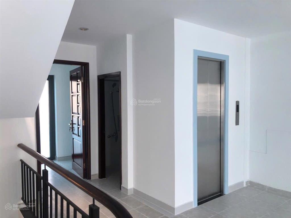 Chủ ngộp bán gấp nhà phố khu kinh doanh hàn quốc phú mỹ hưng giá rẻ nhất khu