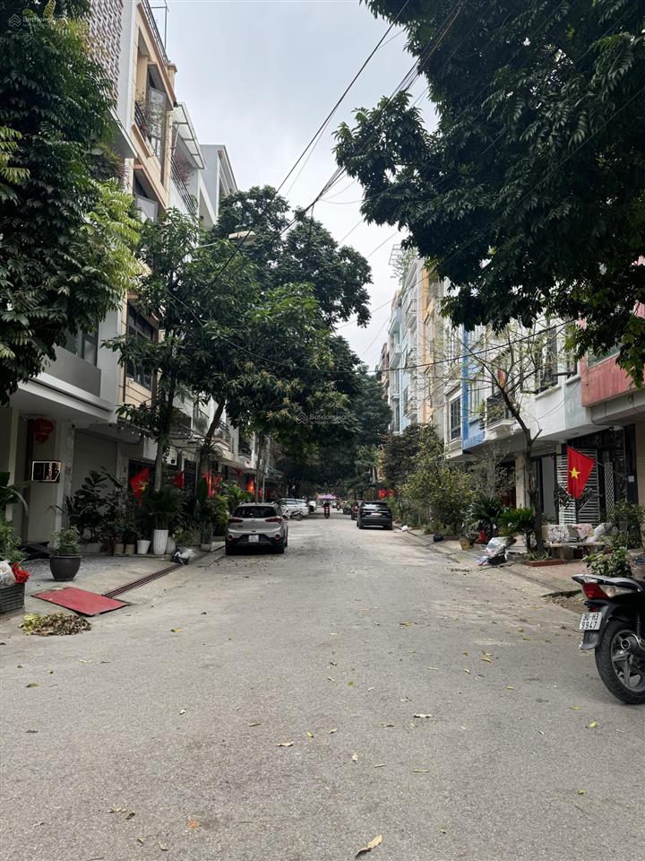Nhà 5 tầng liền kề đa sỹ giáp công viên giải trí lớn nhất hà đông giá 16ty 0374 831 ***