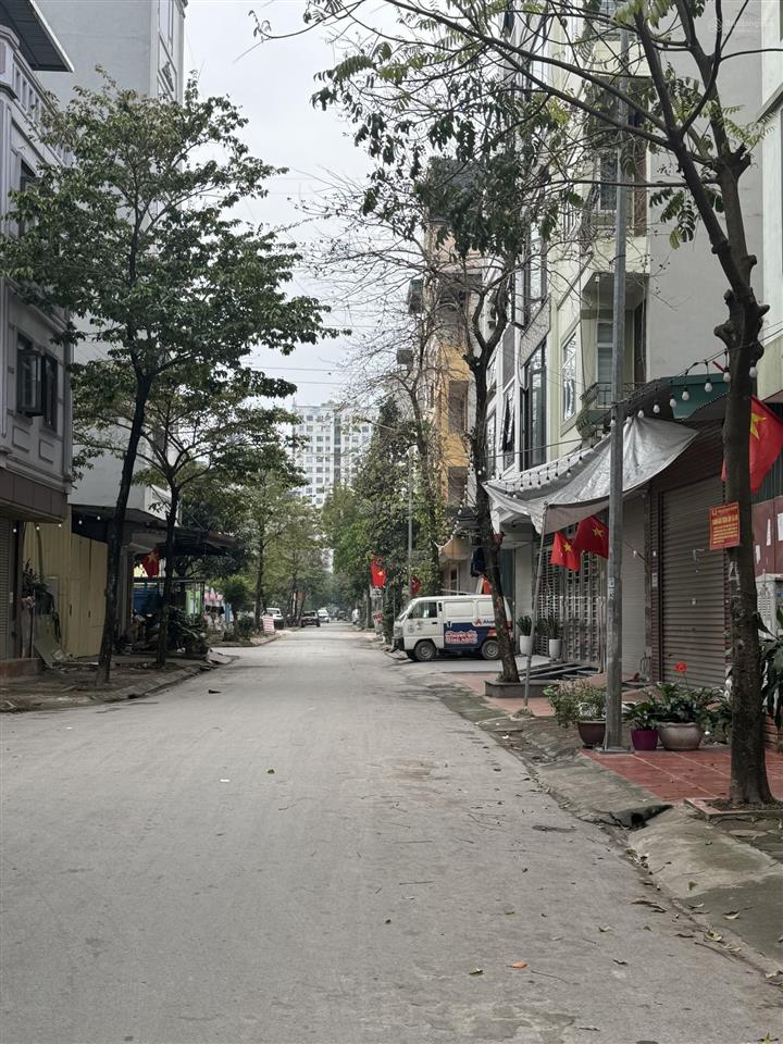 Hơn 11tỷ có nhà 1 tầng liền kề hàng bè kiến hưng hà đông  0374 831 ***