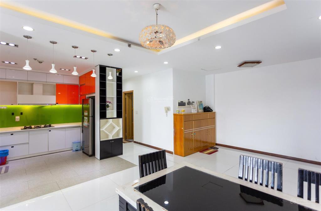 Bán gấp căn hộ sunrise city 3pn 2wc, 124m2, 10,8 tỷ vnd, chính chủ