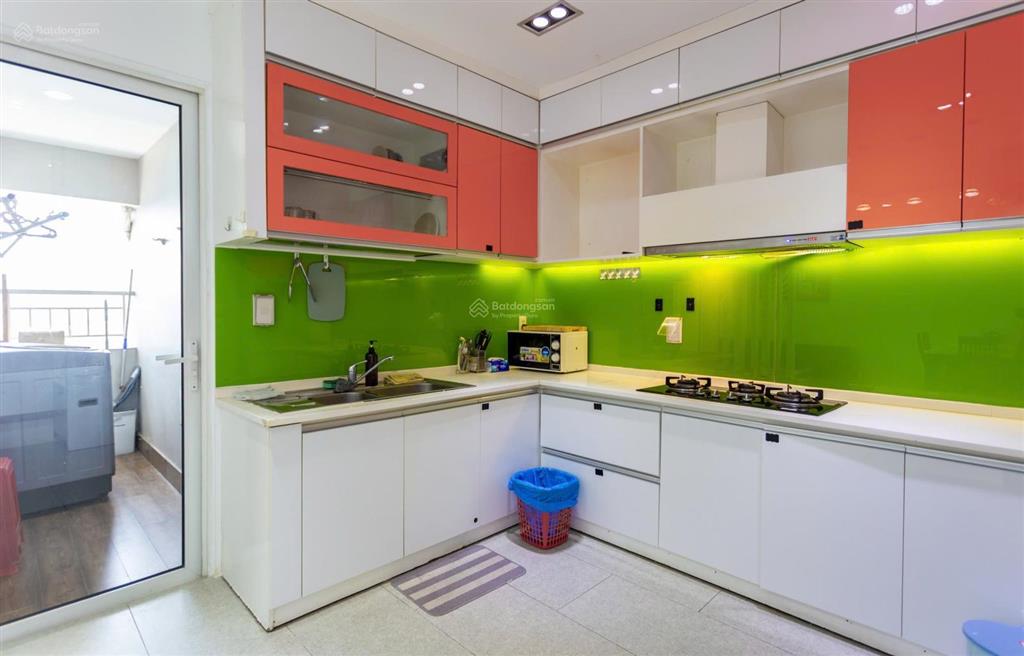 Bán gấp căn hộ sunrise city 3pn 2wc, 124m2, 10,8 tỷ vnd, chính chủ
