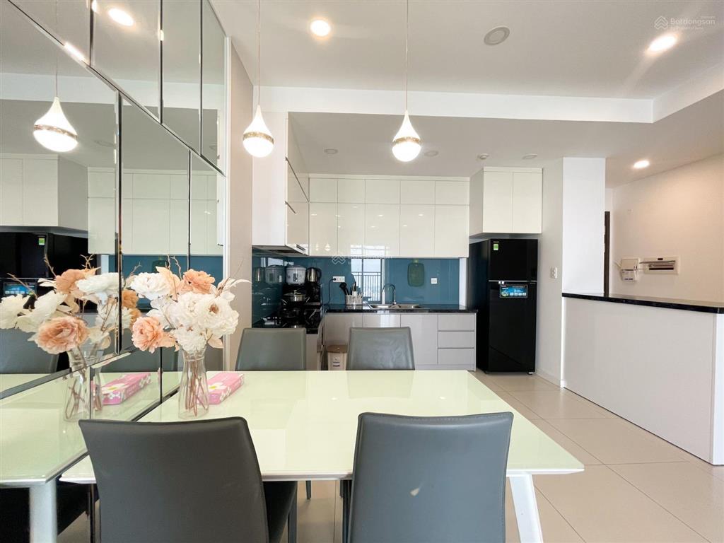 Căn hộ đẹp sunrise city view  2pn full nội thất  giá chỉ 20 triệu