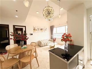 Cần bán căn hộ giá 6.8 tỷ tại sunrise city central 2pn 2wc