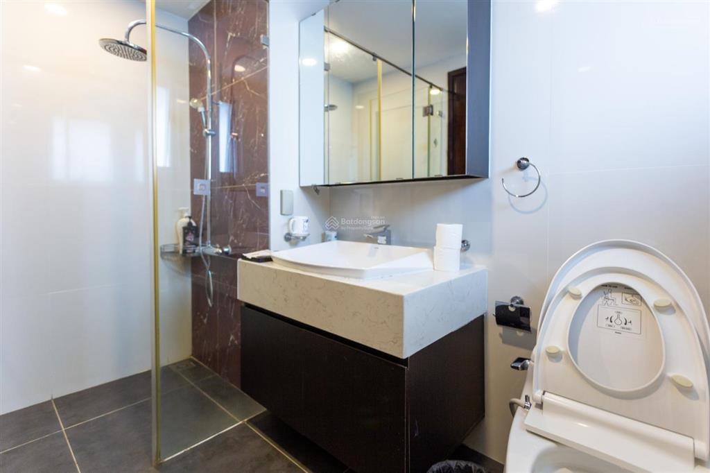 Bán căn hộ sunrise city north 3pn 2wc 124m2 giá 10,8 tỷ full nội thất, có sẵn hợp đồng thuê