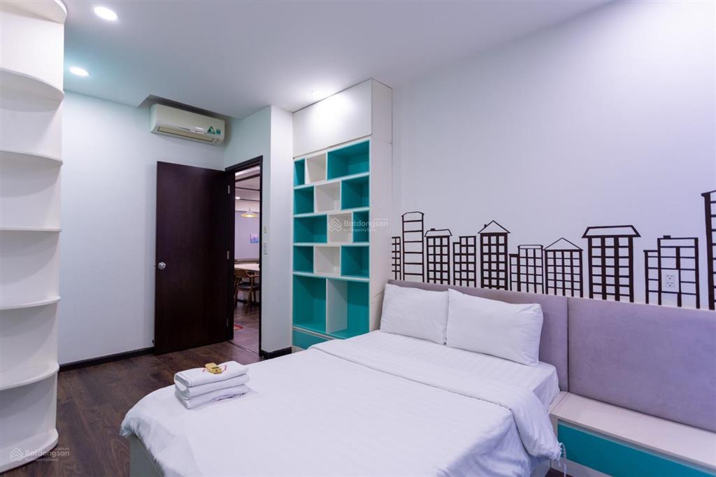 Bán căn hộ sunrise city north 3pn 2wc 124m2 giá 10,8 tỷ full nội thất, có sẵn hợp đồng thuê